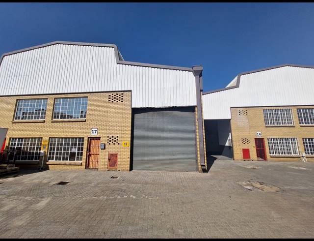 262M² WAREHOUSE TO LET IN JET PARK